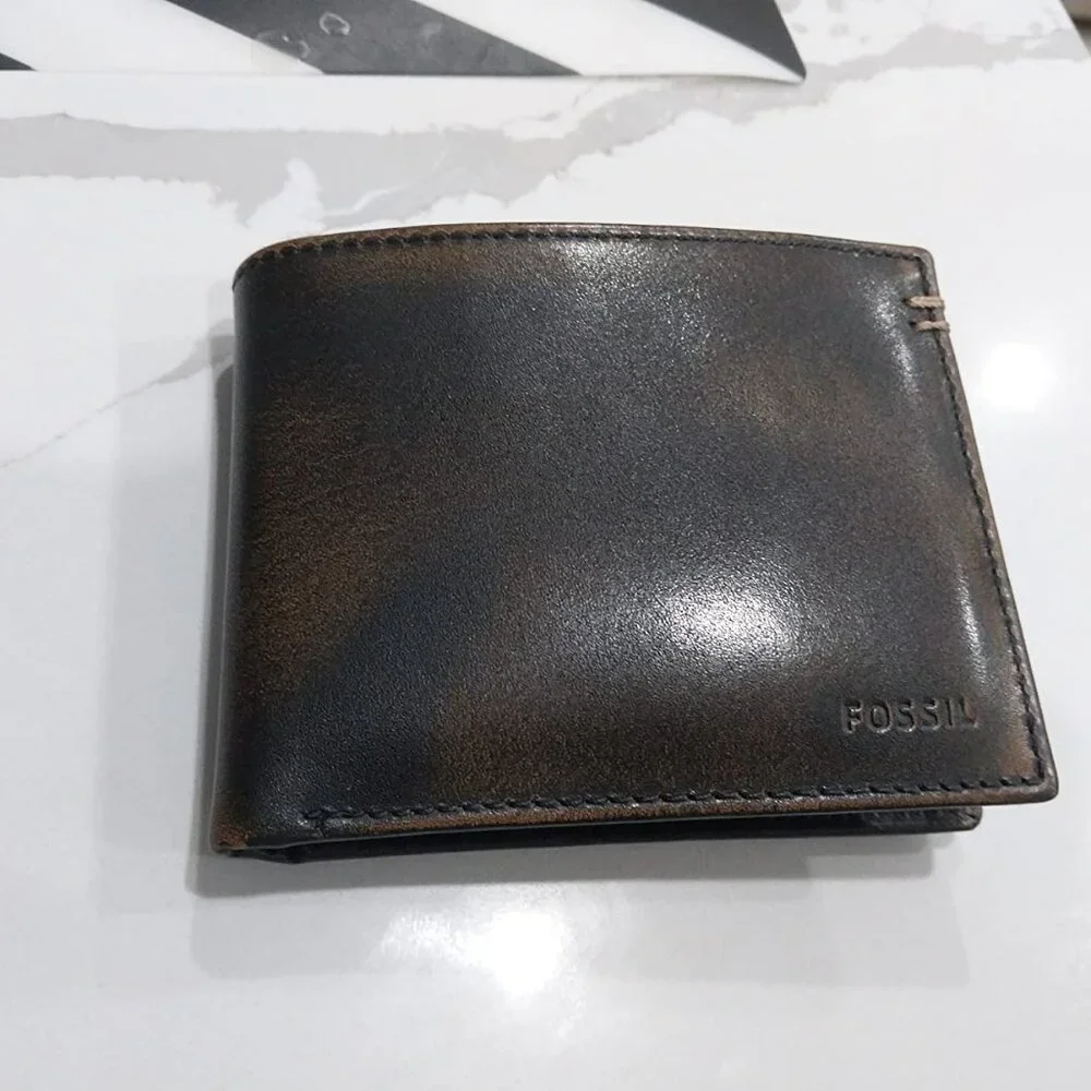 Men's Wade Leather Bifold with Flip ID Wallet, Black, (Model: ML3882001)